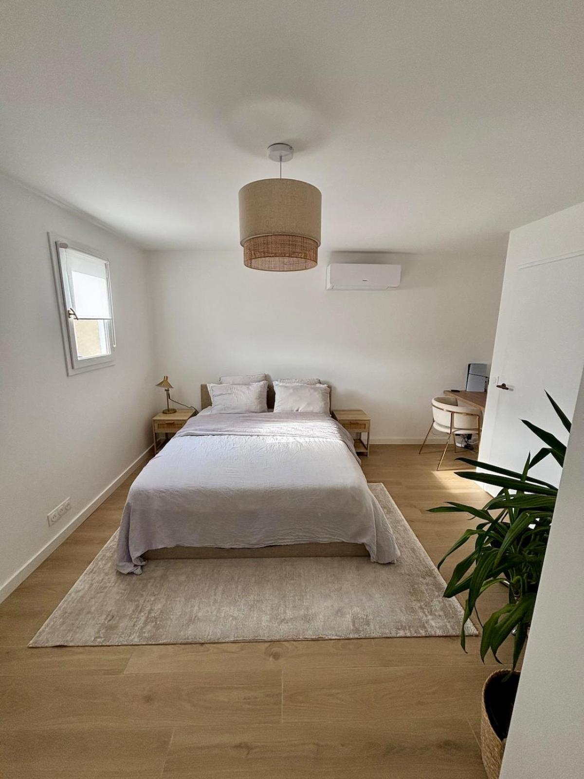 Bastidon Paisible Dans Residence Avec Piscine Fréjus Exteriör bild